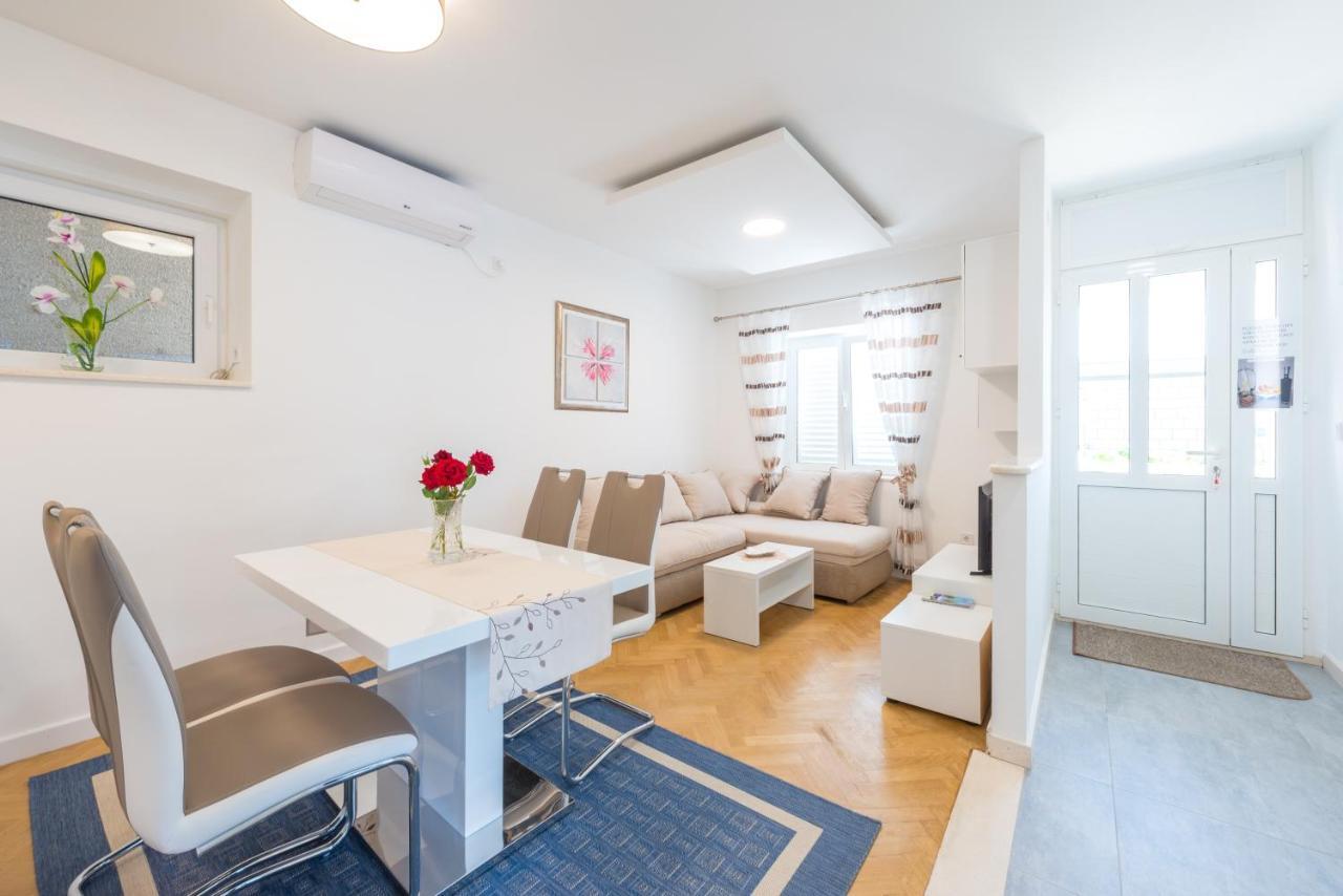 Apartments Lucija ดูบรอฟนิก ห้อง รูปภาพ