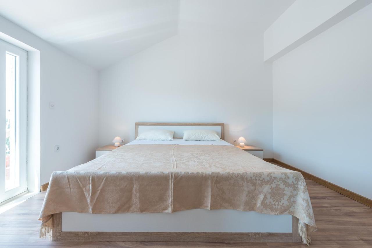 Apartments Lucija ดูบรอฟนิก ห้อง รูปภาพ